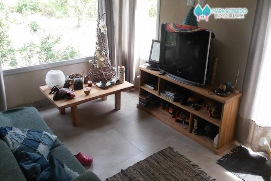 Pinamar,Buenos Aires,Argentina,2 Bedrooms Bedrooms,1 BañoBathrooms,Casas,TITANES ,4489