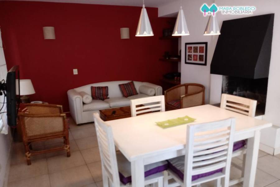 Pinamar,Buenos Aires,Argentina,3 Bedrooms Bedrooms,2 BathroomsBathrooms,Casas,ZORZAL Y ARGOS,4490