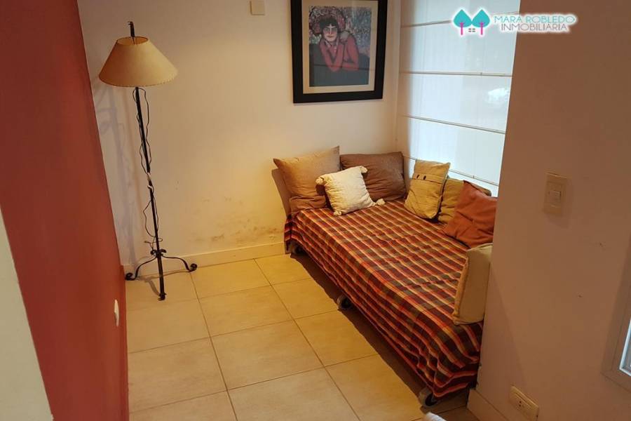 Pinamar,Buenos Aires,Argentina,3 Bedrooms Bedrooms,2 BathroomsBathrooms,Casas,ZORZAL Y ARGOS,4490