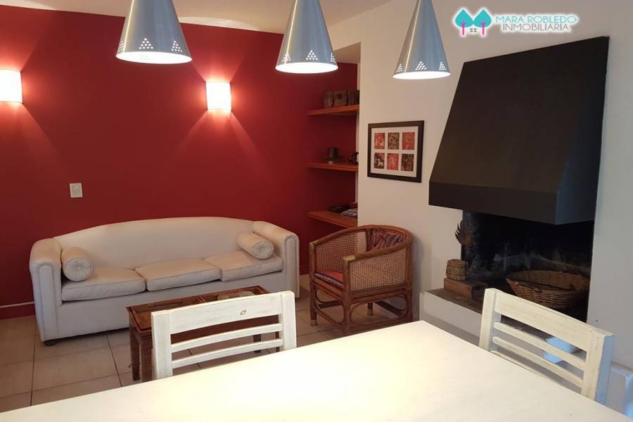 Pinamar,Buenos Aires,Argentina,3 Bedrooms Bedrooms,2 BathroomsBathrooms,Casas,ZORZAL Y ARGOS,4490