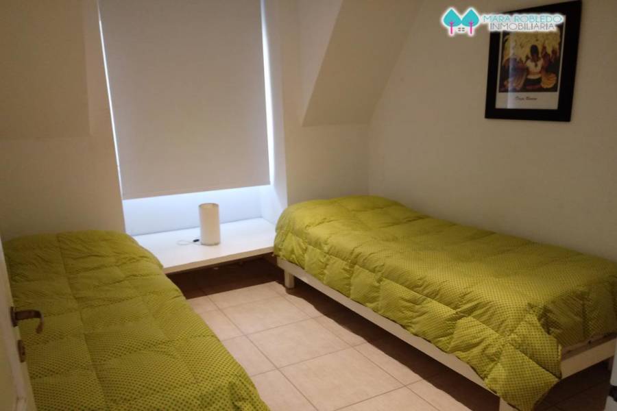 Pinamar,Buenos Aires,Argentina,3 Bedrooms Bedrooms,2 BathroomsBathrooms,Casas,ZORZAL Y ARGOS,4490