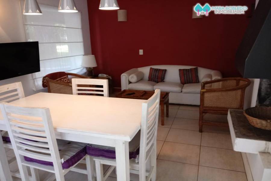 Pinamar,Buenos Aires,Argentina,3 Bedrooms Bedrooms,2 BathroomsBathrooms,Casas,ZORZAL Y ARGOS,4490