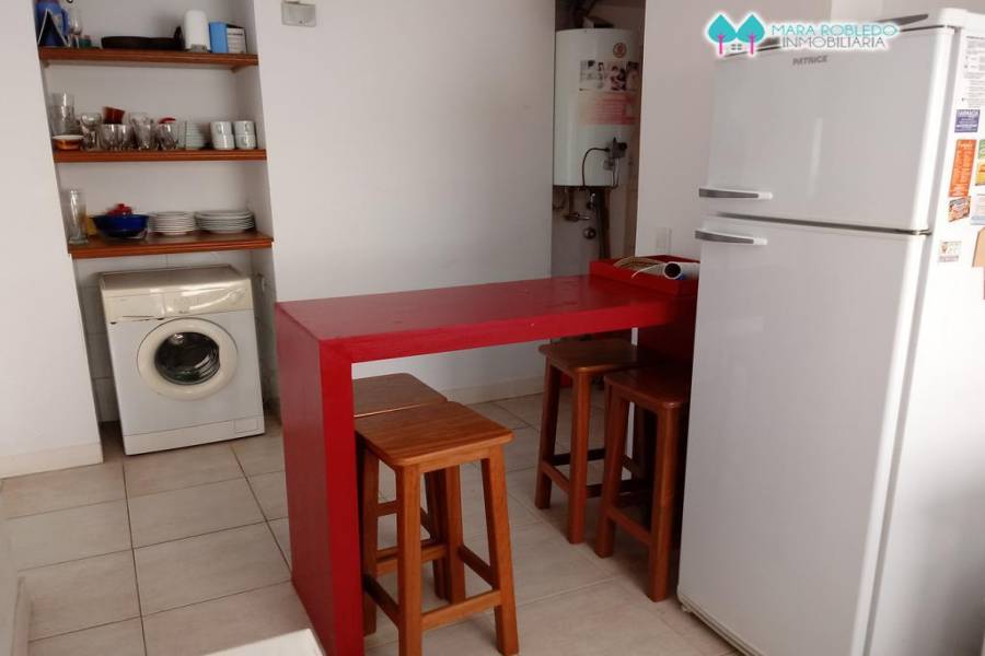 Pinamar,Buenos Aires,Argentina,3 Bedrooms Bedrooms,2 BathroomsBathrooms,Casas,ZORZAL Y ARGOS,4490