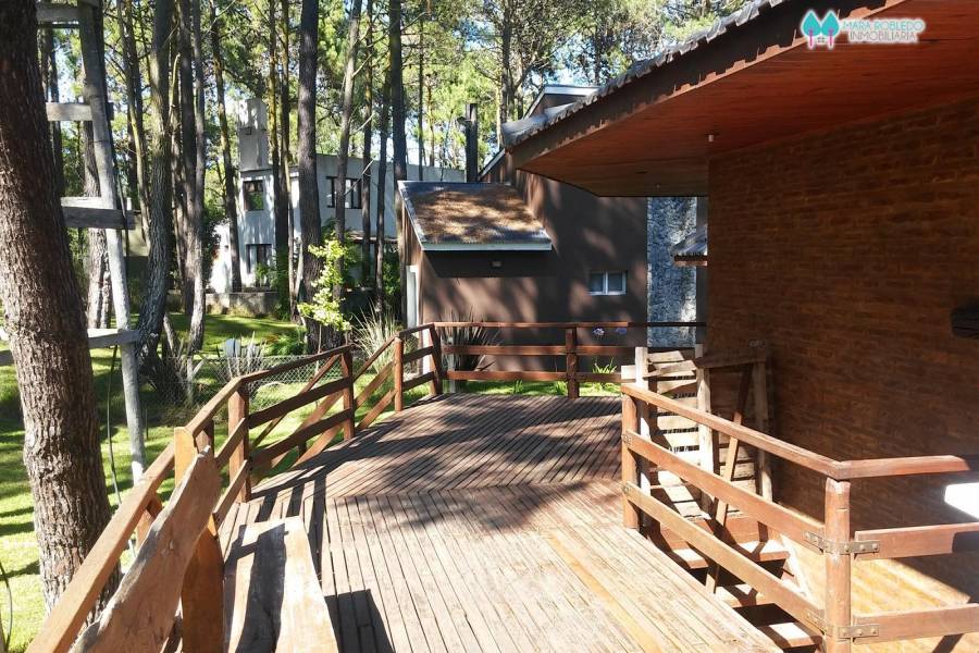 Carilo,Buenos Aires,Argentina,4 Bedrooms Bedrooms,3 BathroomsBathrooms,Casas,CHORLO Y PARAISO,4491