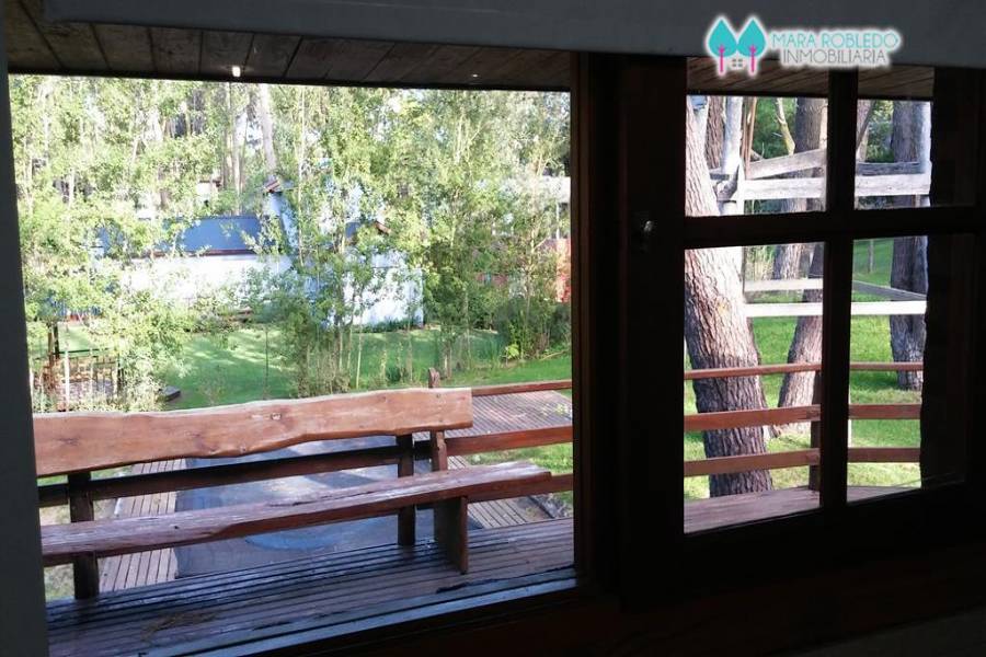 Carilo,Buenos Aires,Argentina,4 Bedrooms Bedrooms,3 BathroomsBathrooms,Casas,CHORLO Y PARAISO,4491