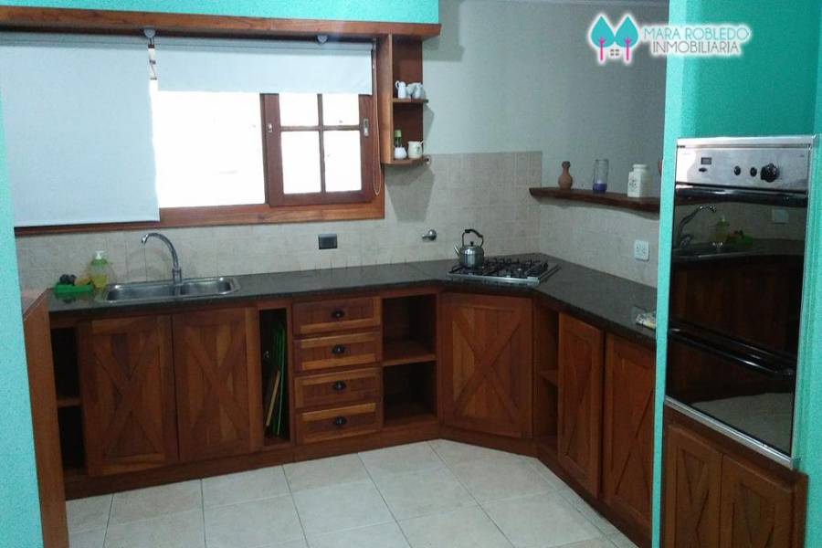Carilo,Buenos Aires,Argentina,4 Bedrooms Bedrooms,3 BathroomsBathrooms,Casas,CHORLO Y PARAISO,4491