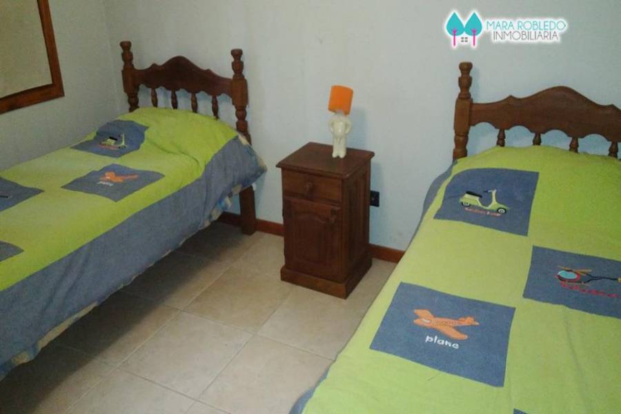 Carilo,Buenos Aires,Argentina,4 Bedrooms Bedrooms,3 BathroomsBathrooms,Casas,CHORLO Y PARAISO,4491