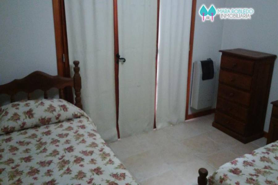 Carilo,Buenos Aires,Argentina,4 Bedrooms Bedrooms,3 BathroomsBathrooms,Casas,CHORLO Y PARAISO,4491
