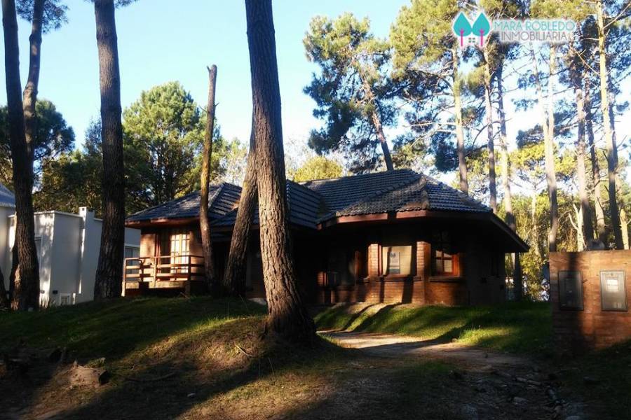 Carilo,Buenos Aires,Argentina,4 Bedrooms Bedrooms,3 BathroomsBathrooms,Casas,CHORLO Y PARAISO,4491