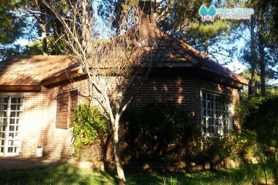 Carilo,Buenos Aires,Argentina,2 Bedrooms Bedrooms,1 BañoBathrooms,Casas,HORNERO,4492