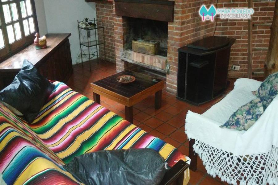 Carilo,Buenos Aires,Argentina,2 Bedrooms Bedrooms,1 BañoBathrooms,Casas,HORNERO,4492