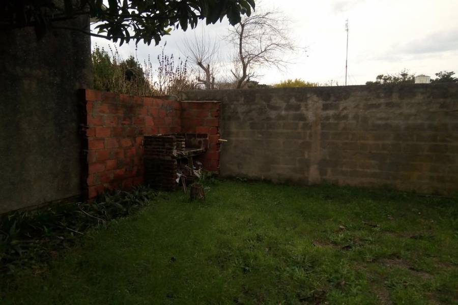 Las Toninas,Buenos Aires,Argentina,2 Bedrooms Bedrooms,1 BañoBathrooms,PH Tipo Casa,20,40509