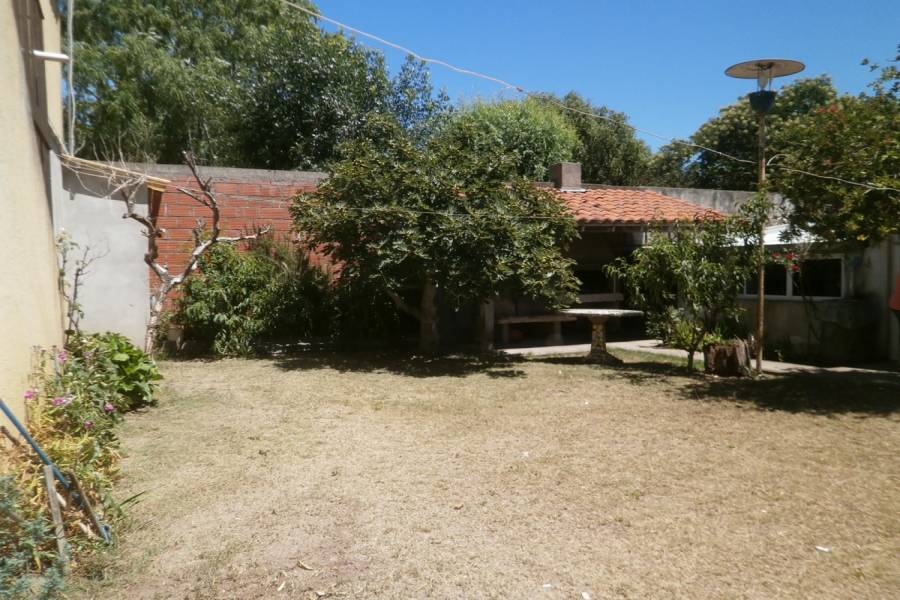 Santa Teresita,Buenos Aires,Argentina,2 Bedrooms Bedrooms,1 BañoBathrooms,PH Tipo Casa,DIAGONAL 21,40523
