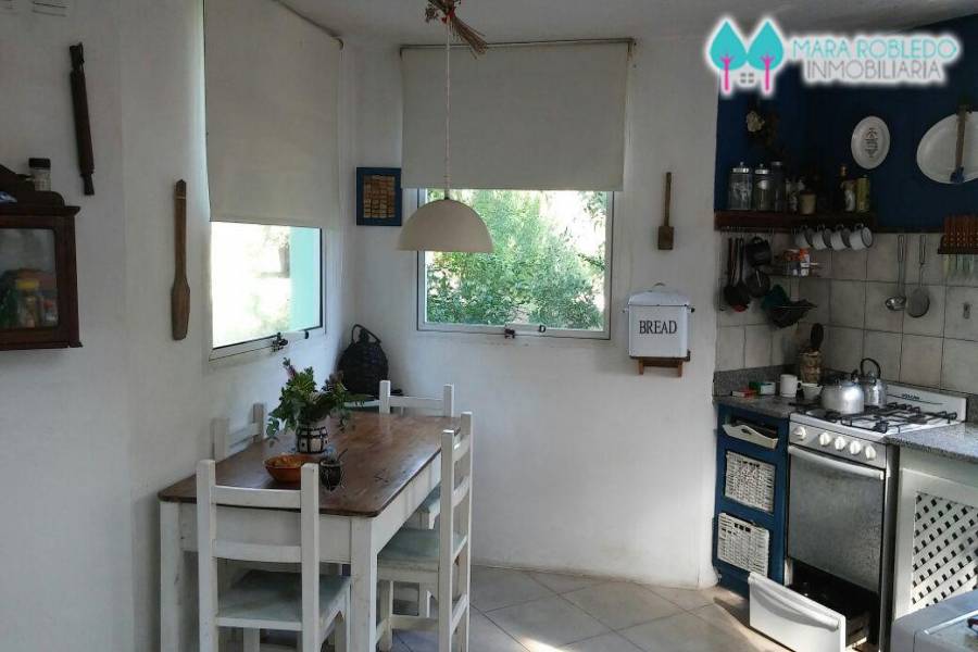 Carilo,Buenos Aires,Argentina,3 Bedrooms Bedrooms,2 BathroomsBathrooms,Casas,PARAISO Y JILQUERO,4495