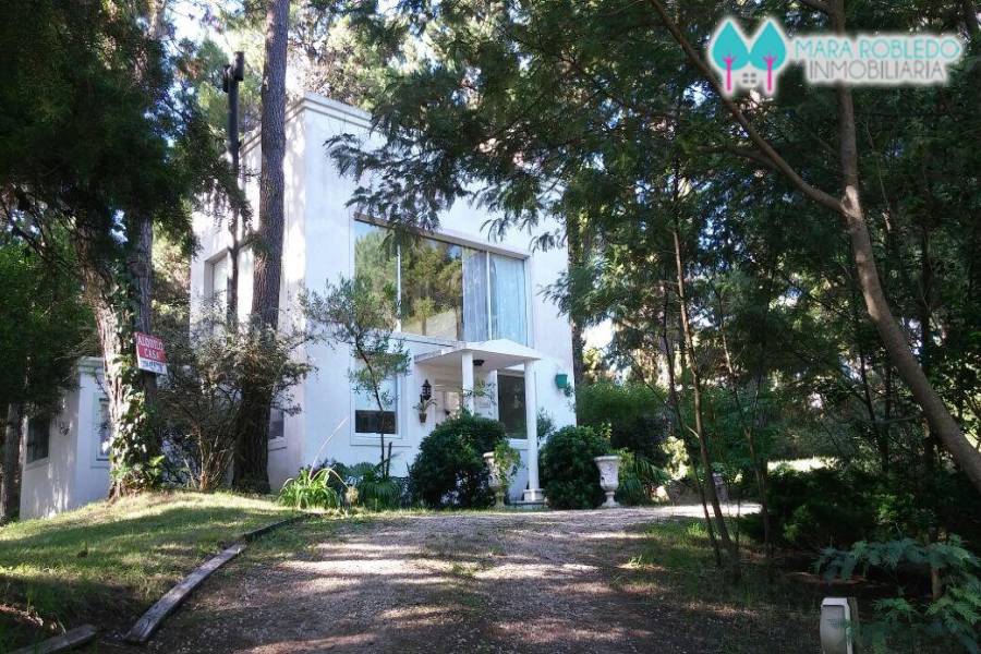 Carilo,Buenos Aires,Argentina,3 Bedrooms Bedrooms,2 BathroomsBathrooms,Casas,PARAISO Y JILQUERO,4495