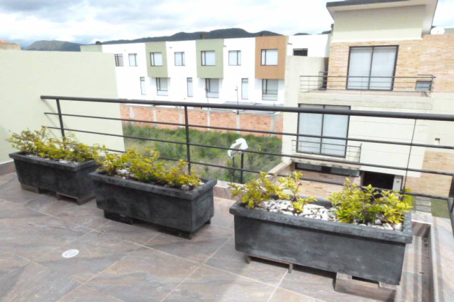 IMPERDIBLE! VER INFO...,4 Bedrooms Bedrooms,4 BathroomsBathrooms,Casas,VERDE VISTA,Carrera 3 ,3,40547
