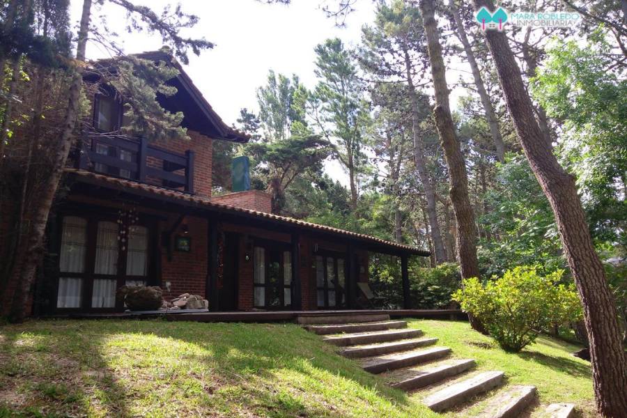 Carilo,Buenos Aires,Argentina,3 Bedrooms Bedrooms,2 BathroomsBathrooms,Casas,PELICANO,4496
