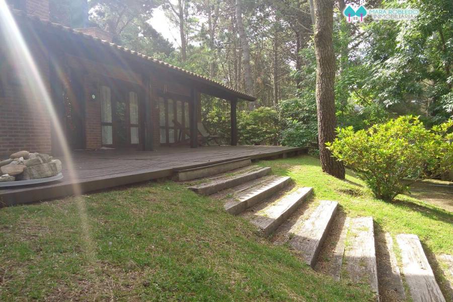 Carilo,Buenos Aires,Argentina,3 Bedrooms Bedrooms,2 BathroomsBathrooms,Casas,PELICANO,4496