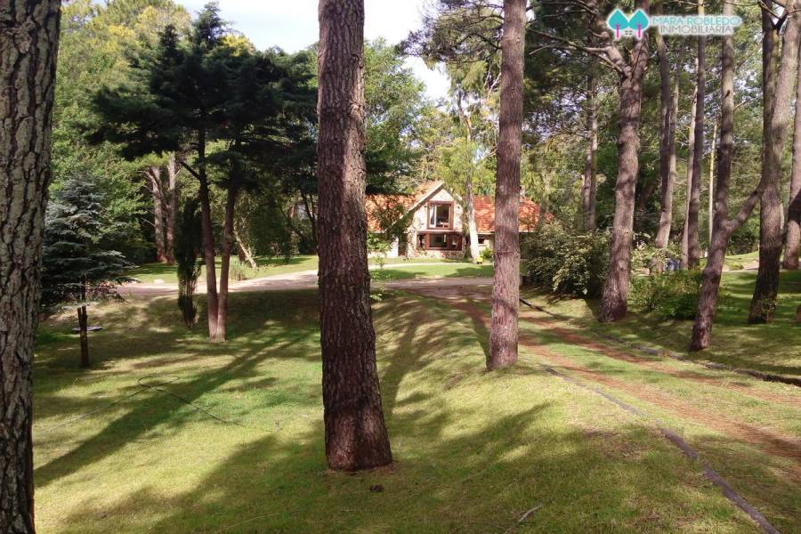 Carilo,Buenos Aires,Argentina,3 Bedrooms Bedrooms,2 BathroomsBathrooms,Casas,PELICANO,4496