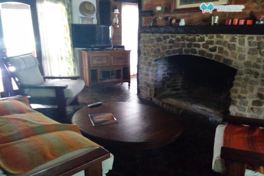 Carilo,Buenos Aires,Argentina,3 Bedrooms Bedrooms,2 BathroomsBathrooms,Casas,PELICANO,4496