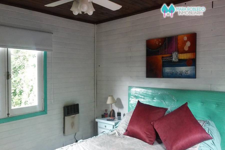 Carilo,Buenos Aires,Argentina,3 Bedrooms Bedrooms,2 BathroomsBathrooms,Casas,QUEBRACHO Y CHORLO,4497
