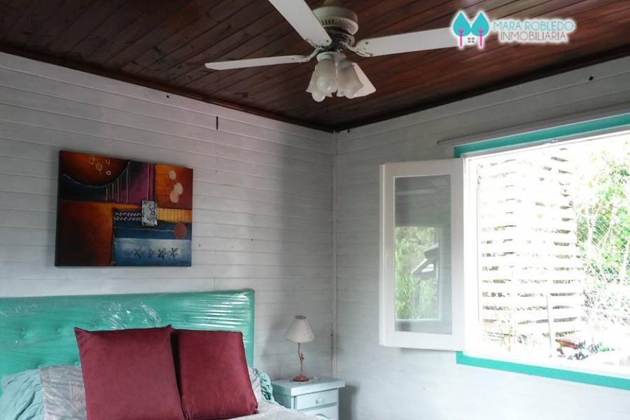 Carilo,Buenos Aires,Argentina,3 Bedrooms Bedrooms,2 BathroomsBathrooms,Casas,QUEBRACHO Y CHORLO,4497