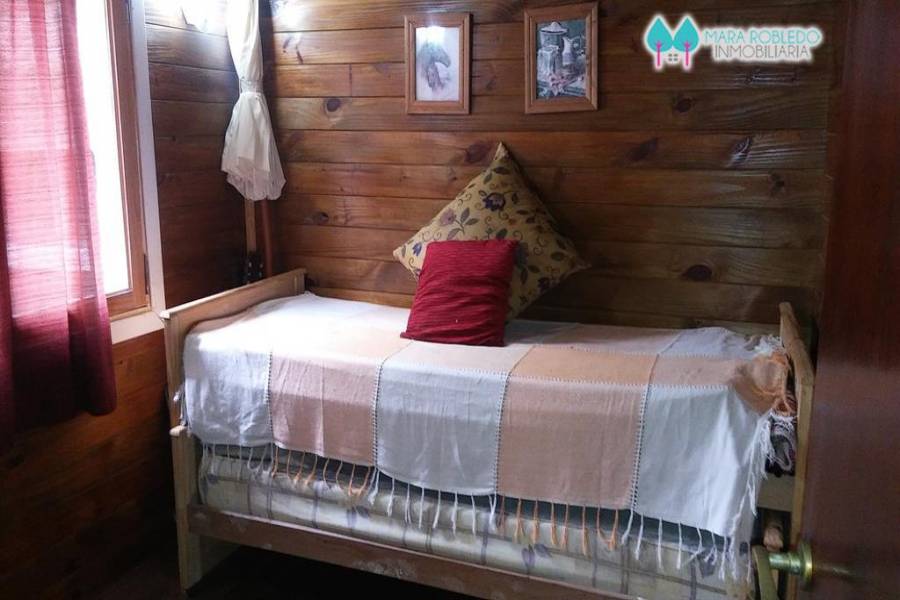 Carilo,Buenos Aires,Argentina,3 Bedrooms Bedrooms,2 BathroomsBathrooms,Casas,QUEBRACHO Y CHORLO,4497