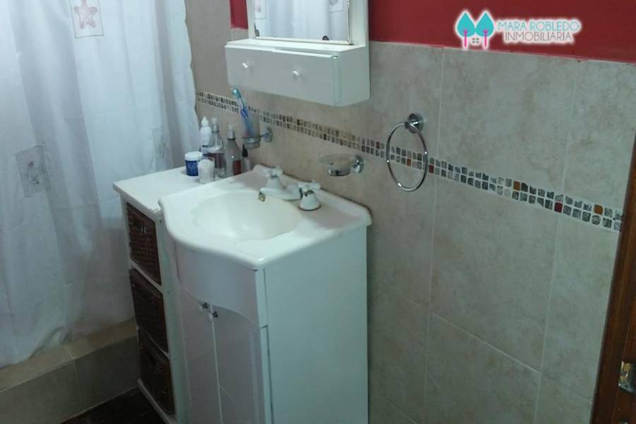 Carilo,Buenos Aires,Argentina,3 Bedrooms Bedrooms,2 BathroomsBathrooms,Casas,QUEBRACHO Y CHORLO,4497