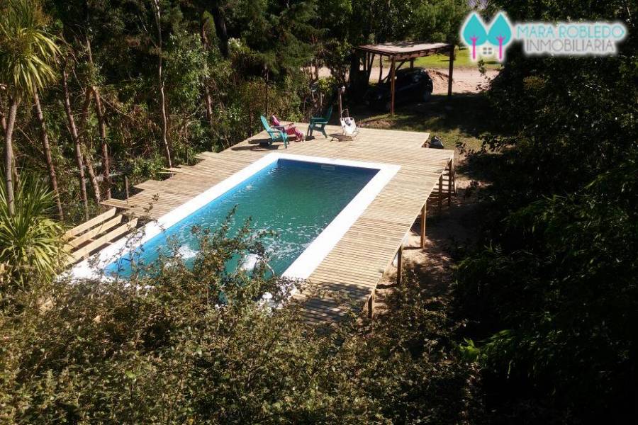 Carilo,Buenos Aires,Argentina,3 Bedrooms Bedrooms,2 BathroomsBathrooms,Casas,QUEBRACHO Y CHORLO,4497