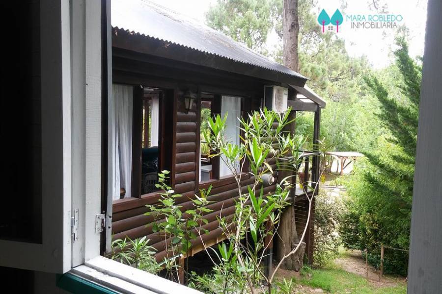 Carilo,Buenos Aires,Argentina,3 Bedrooms Bedrooms,2 BathroomsBathrooms,Casas,QUEBRACHO Y CHORLO,4497