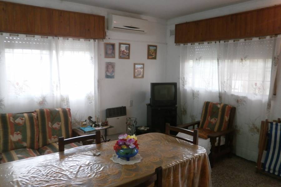 Santa Teresita,Buenos Aires,Argentina,3 Bedrooms Bedrooms,1 BañoBathrooms,Casas,36,40569