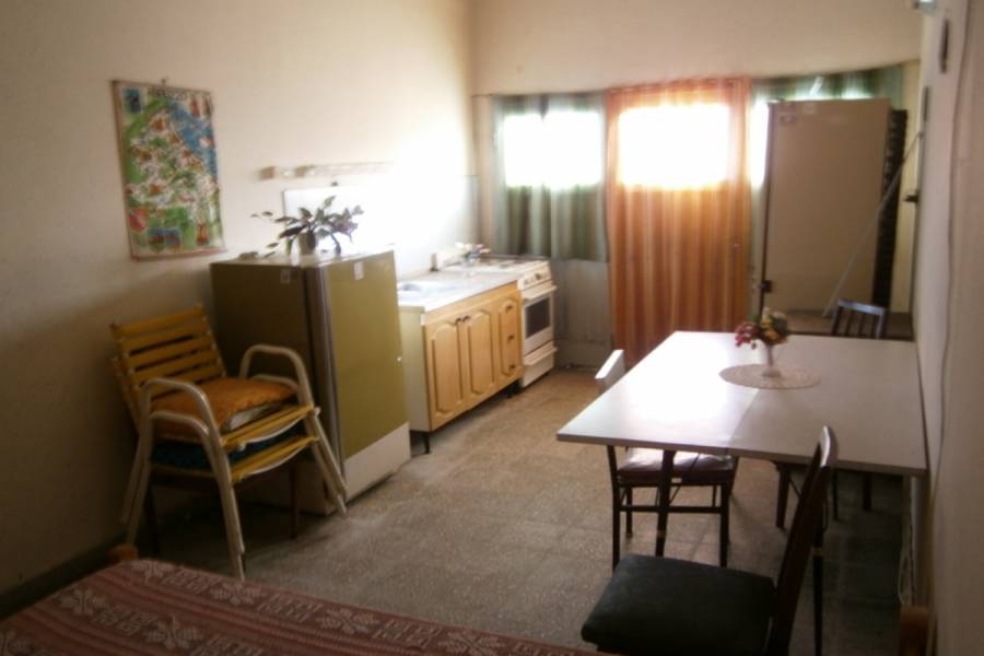 Santa Teresita,Buenos Aires,Argentina,2 Bedrooms Bedrooms,1 BañoBathrooms,Casas,DIAGONAL 20,40581