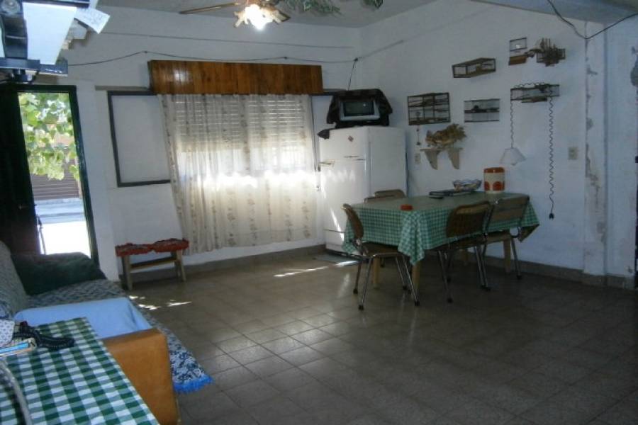 Santa Teresita,Buenos Aires,Argentina,2 Bedrooms Bedrooms,2 BathroomsBathrooms,Casas,50,40587