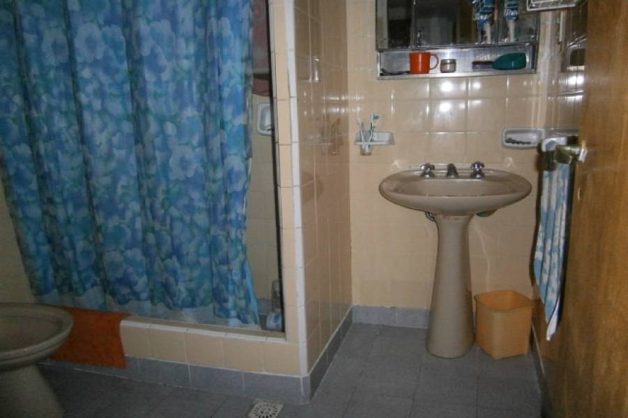 Santa Teresita,Buenos Aires,Argentina,2 Bedrooms Bedrooms,2 BathroomsBathrooms,Casas,50,40587