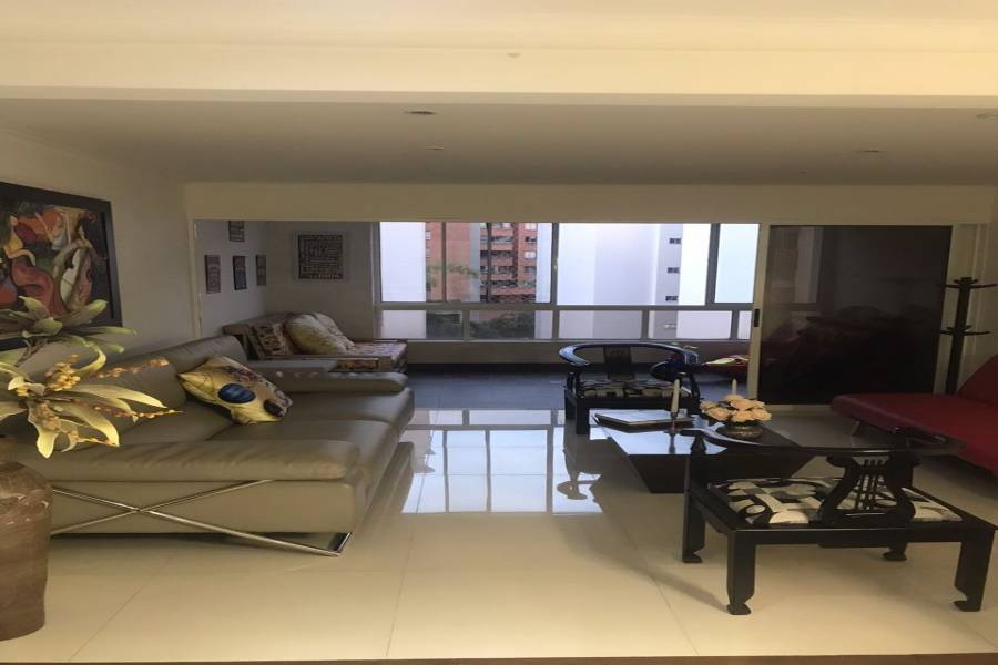 Medellin,Antioquia,Colombia,4 Bedrooms Bedrooms,4 BathroomsBathrooms,Apartamentos,40596