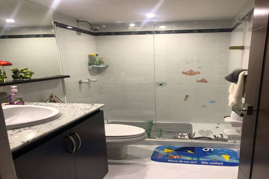 Medellin,Antioquia,Colombia,4 Bedrooms Bedrooms,4 BathroomsBathrooms,Apartamentos,40596