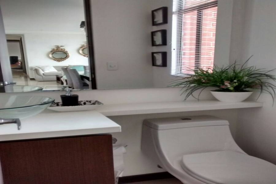 Medellin,Antioquia,Colombia,4 Bedrooms Bedrooms,5 BathroomsBathrooms,Apartamentos,40599