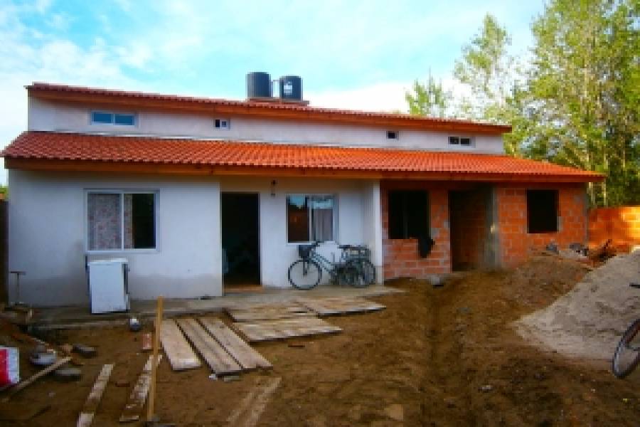 Mar del Tuyu, Buenos Aires, Argentina, 3 Bedrooms Bedrooms, ,2 BathroomsBathrooms,Casas,Venta,74,40602