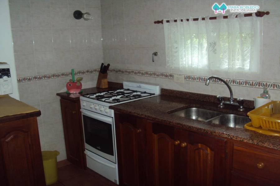 Valeria del Mar,Buenos Aires,Argentina,3 Bedrooms Bedrooms,2 BathroomsBathrooms,Casas,BELFAST,4503