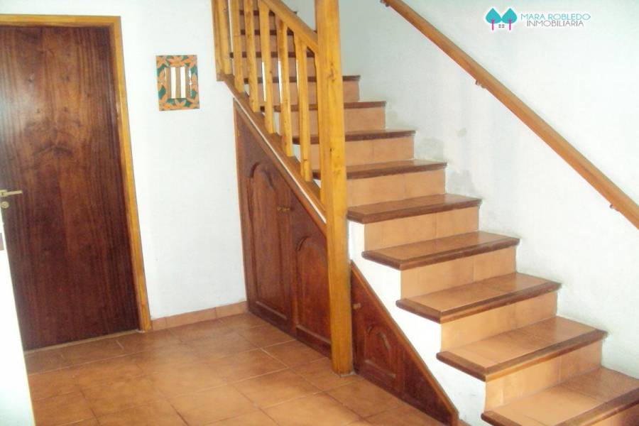 Valeria del Mar,Buenos Aires,Argentina,3 Bedrooms Bedrooms,2 BathroomsBathrooms,Casas,BELFAST,4503