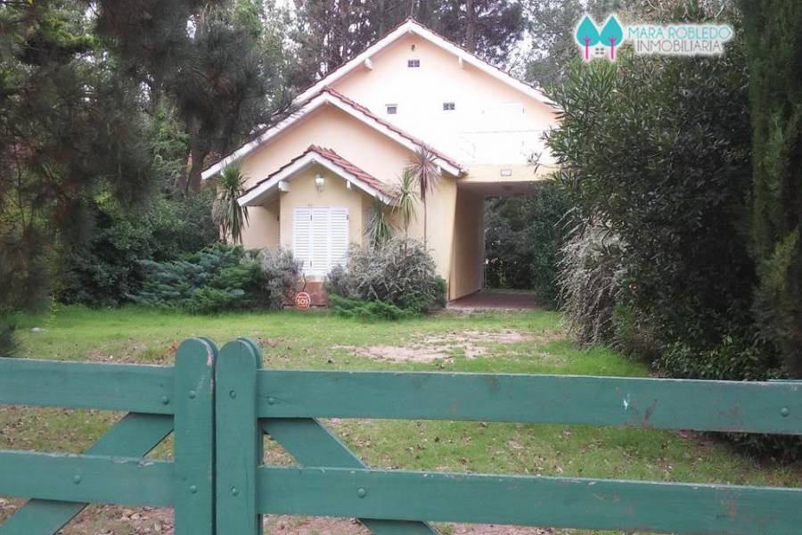 Valeria del Mar,Buenos Aires,Argentina,3 Bedrooms Bedrooms,2 BathroomsBathrooms,Casas,BELFAST,4503