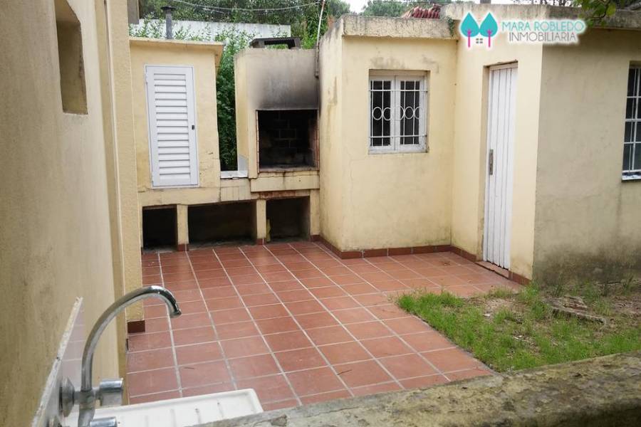 Valeria del Mar,Buenos Aires,Argentina,2 Bedrooms Bedrooms,1 BañoBathrooms,Casas,BELFAST,4504