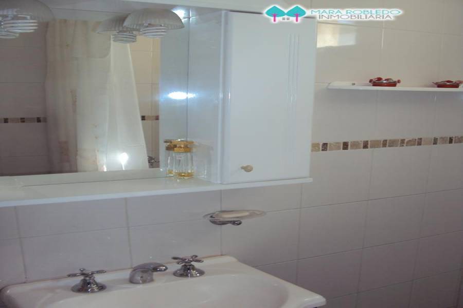 Valeria del Mar,Buenos Aires,Argentina,2 Bedrooms Bedrooms,1 BañoBathrooms,Casas,BELFAST,4504