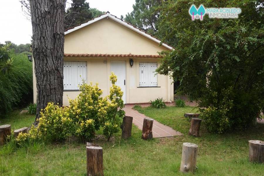 Valeria del Mar,Buenos Aires,Argentina,2 Bedrooms Bedrooms,1 BañoBathrooms,Casas,BELFAST,4504