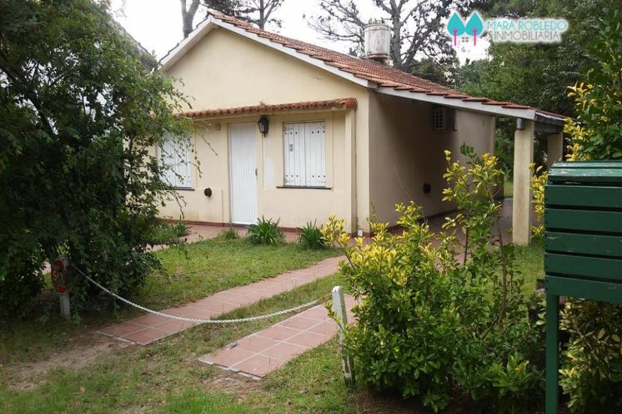 Valeria del Mar,Buenos Aires,Argentina,2 Bedrooms Bedrooms,1 BañoBathrooms,Casas,BELFAST,4504
