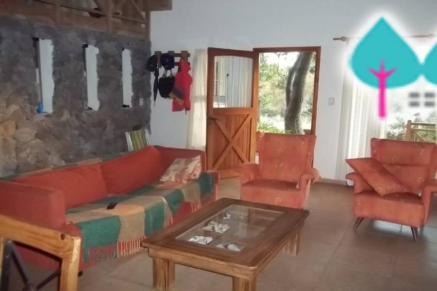 Valeria del Mar,Buenos Aires,Argentina,2 Bedrooms Bedrooms,2 BathroomsBathrooms,Casas,BELFAST,4505