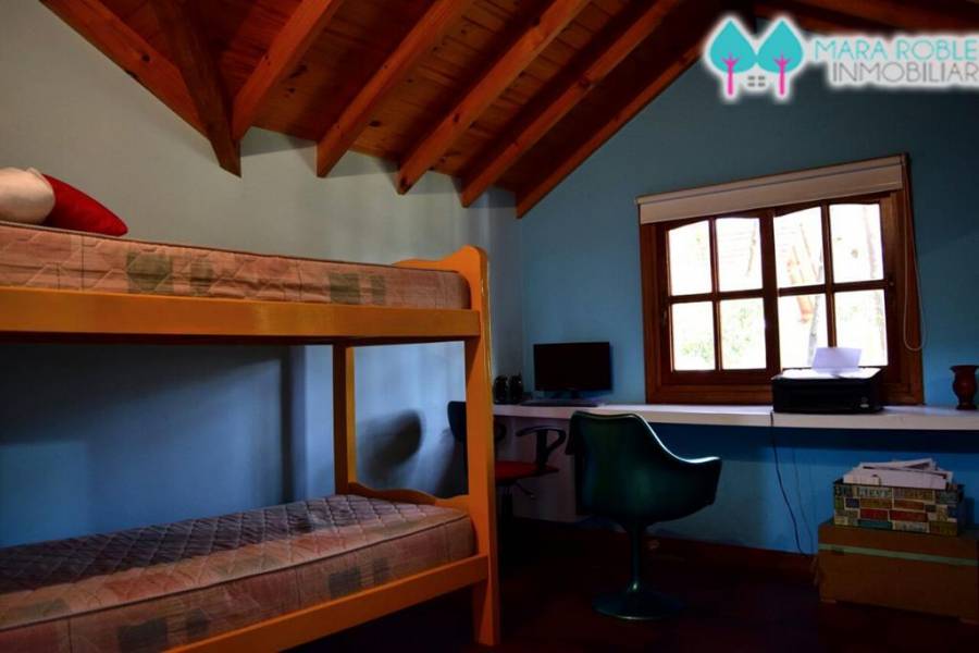 Valeria del Mar,Buenos Aires,Argentina,4 Bedrooms Bedrooms,3 BathroomsBathrooms,Casas,PINZON,4509