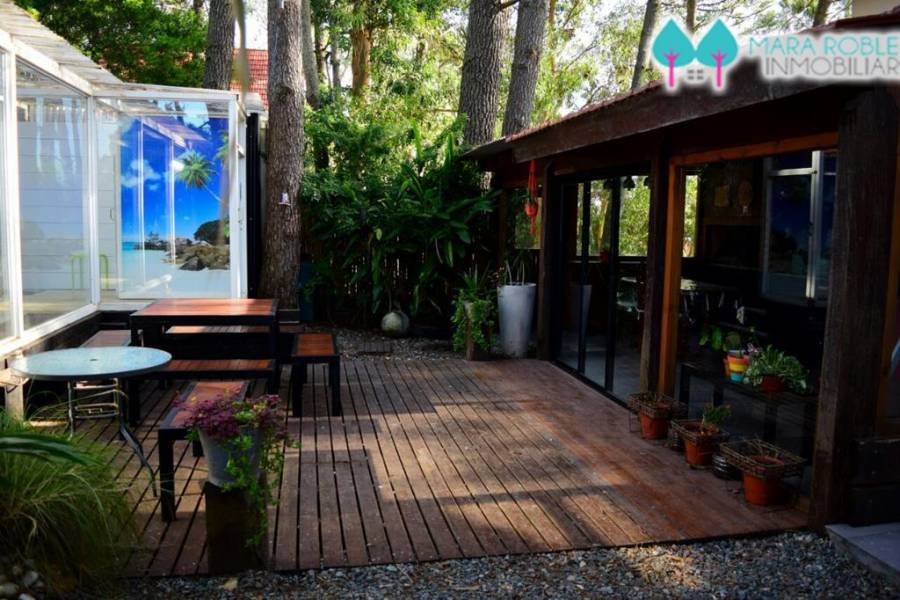 Valeria del Mar,Buenos Aires,Argentina,4 Bedrooms Bedrooms,3 BathroomsBathrooms,Casas,PINZON,4509