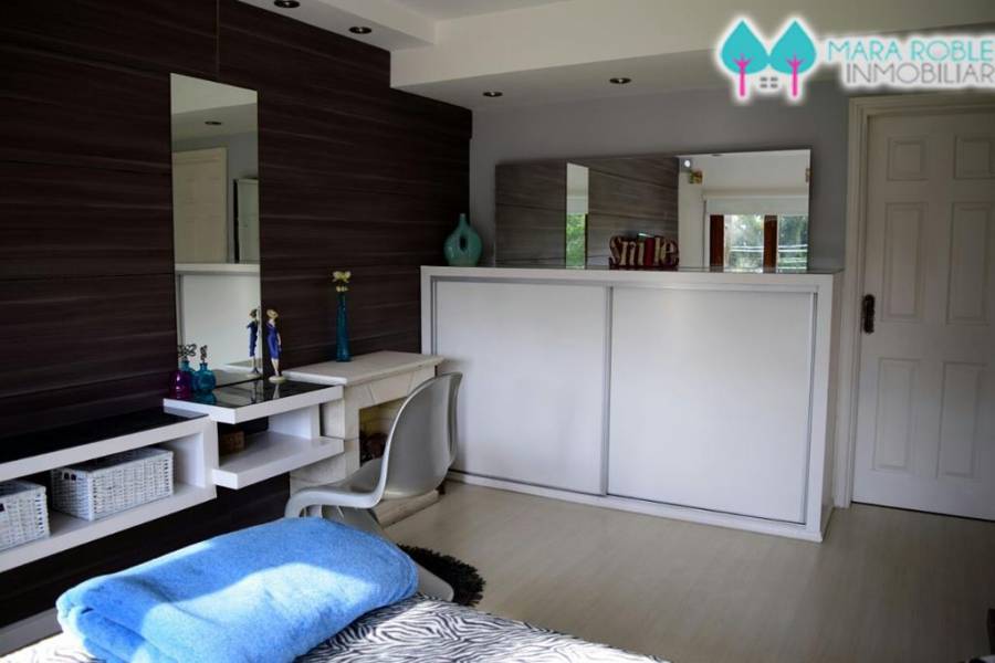 Valeria del Mar,Buenos Aires,Argentina,4 Bedrooms Bedrooms,3 BathroomsBathrooms,Casas,PINZON,4509