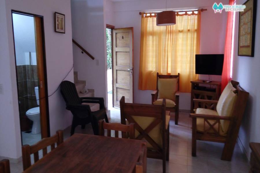 Valeria del Mar,Buenos Aires,Argentina,2 Bedrooms Bedrooms,2 BathroomsBathrooms,Duplex-Triplex,LOS JUNCALES,SEAVER,4511